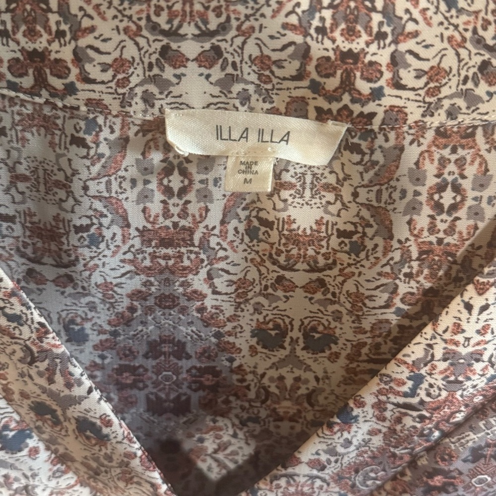 ILLA ILLA Long Sleeve Blouse - Size Medium - Picture 4 of 7